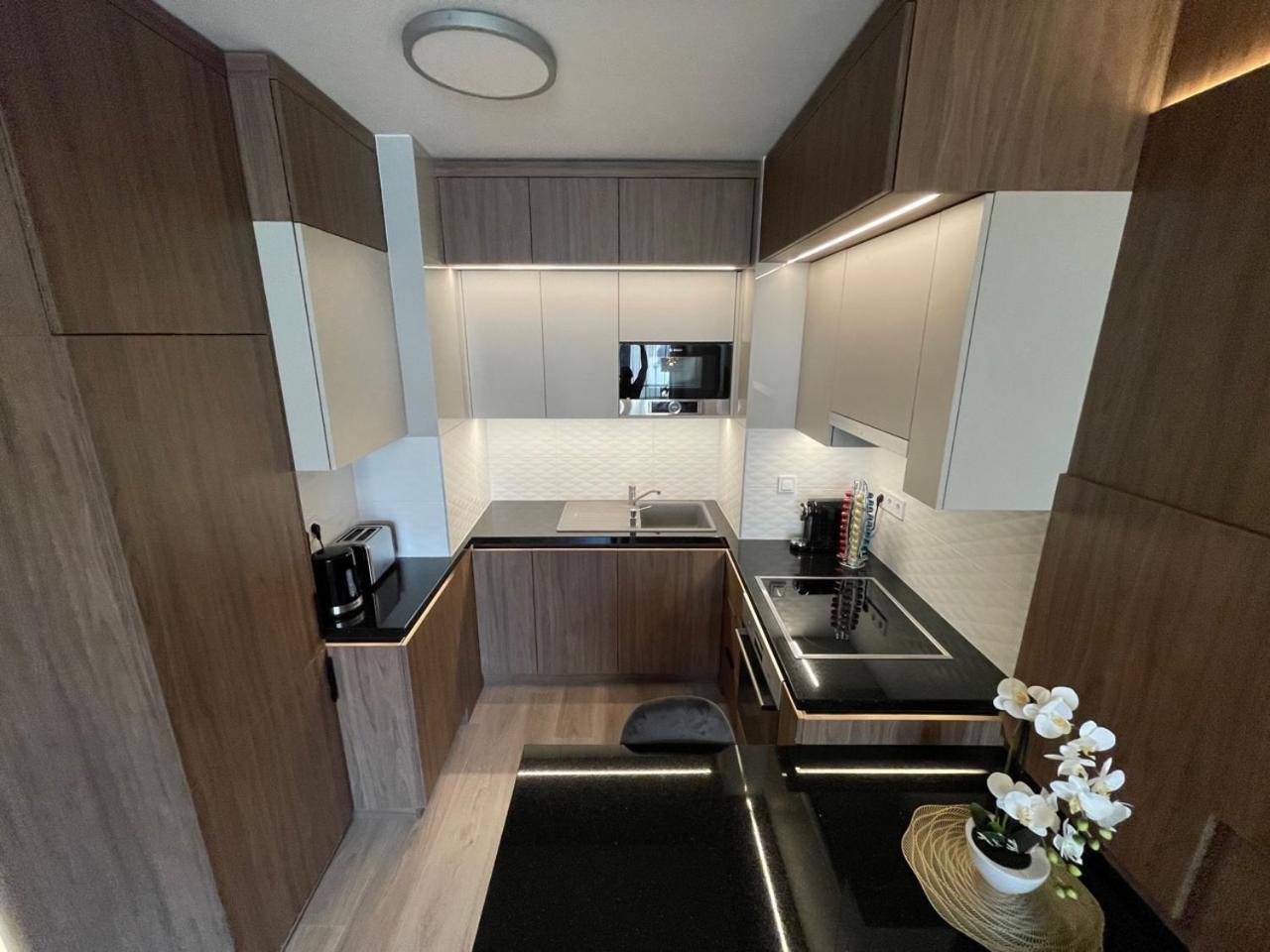 Karzo Lk 204 Boedapest