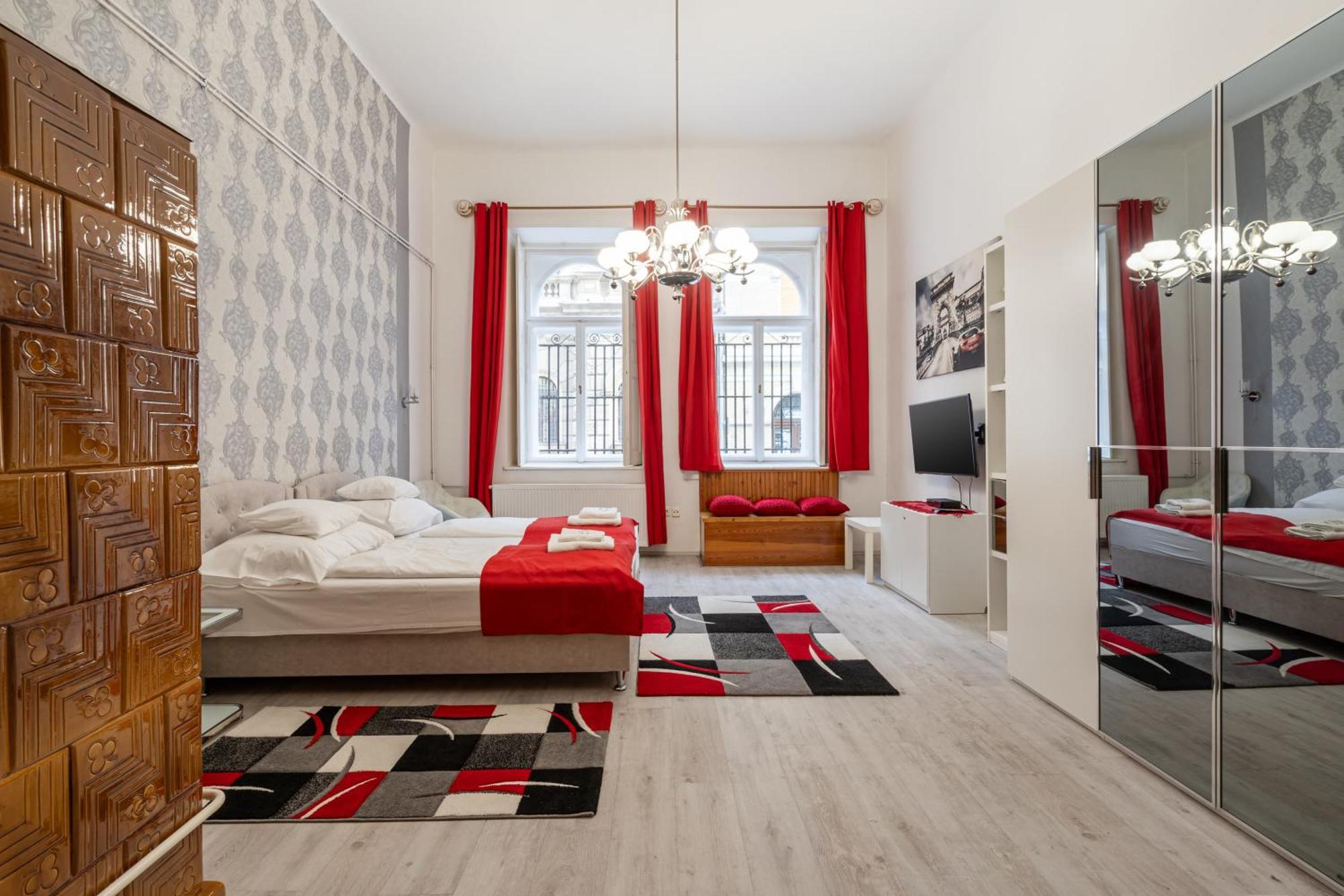 Red Romance Apartment Budapest