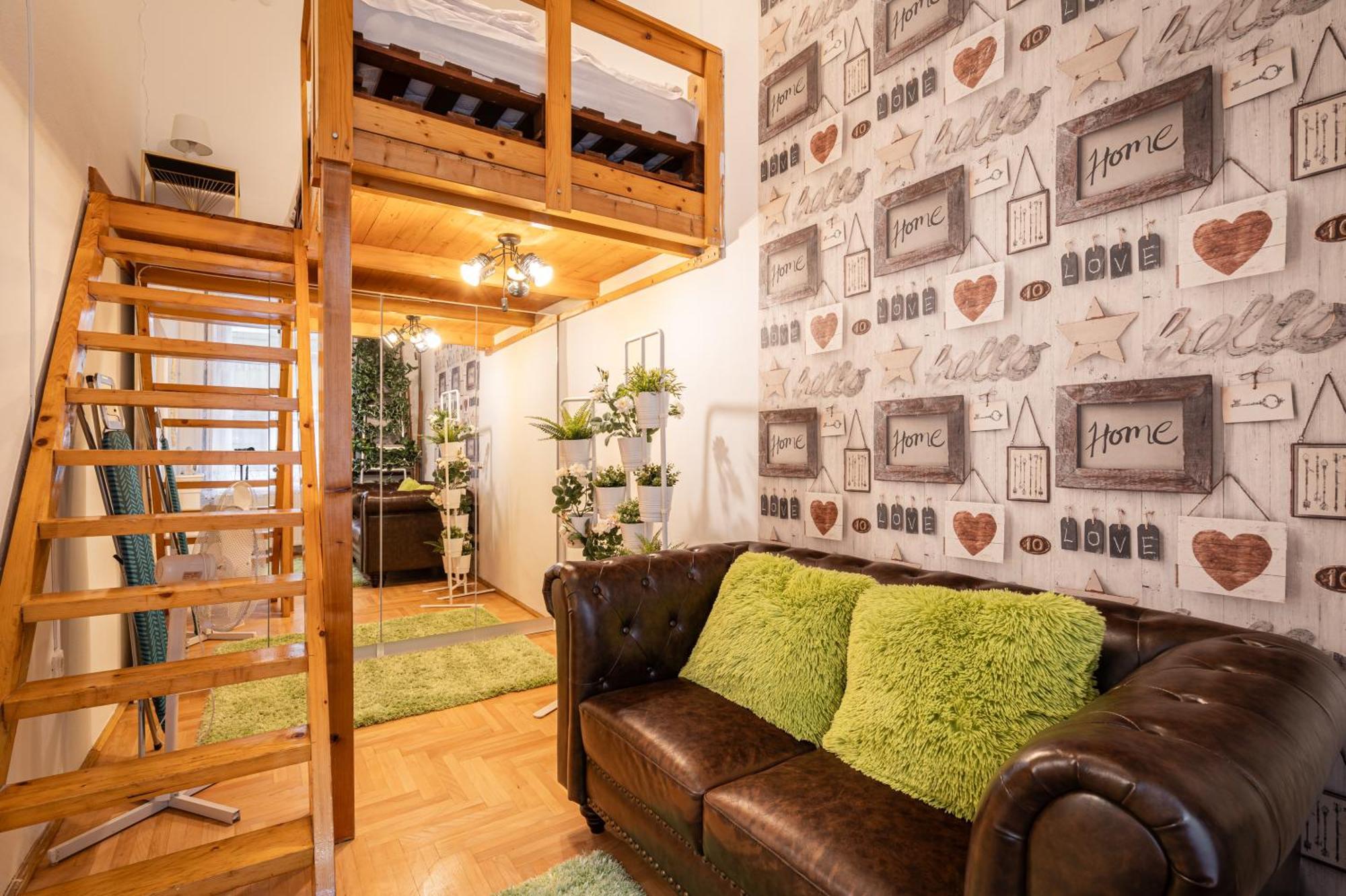 Apartment Red Romance Budapest