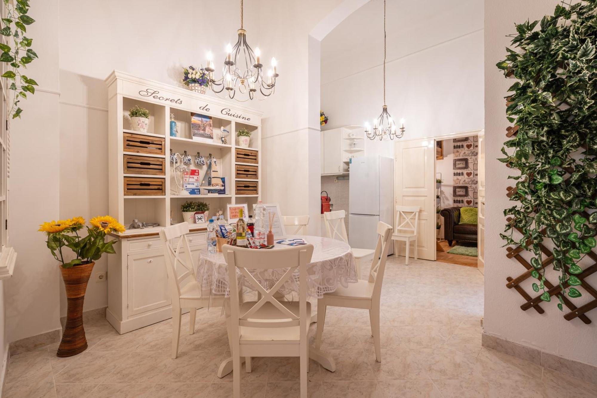 Apartment Red Romance Budapest
