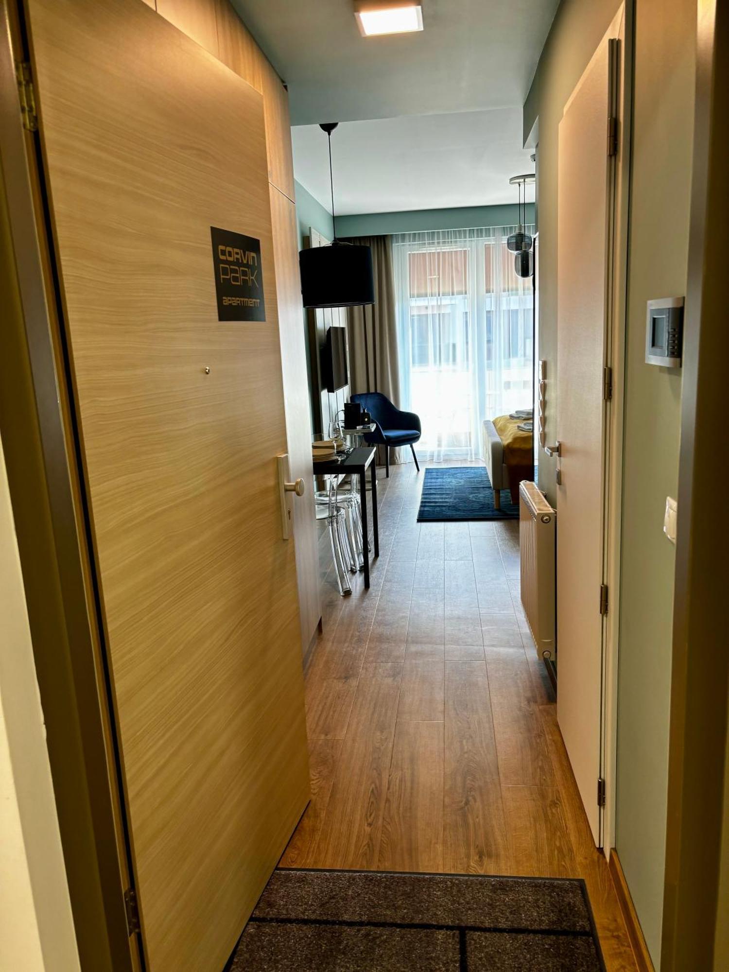 Appartement Corvin Park *