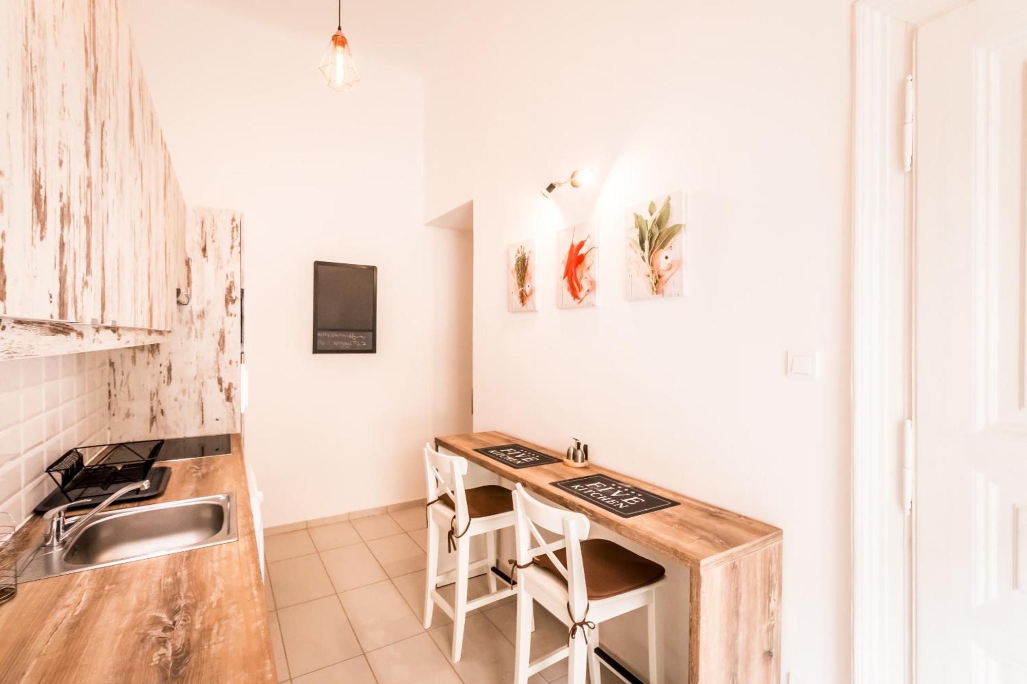 Crimson Crease Apartamento Budapest