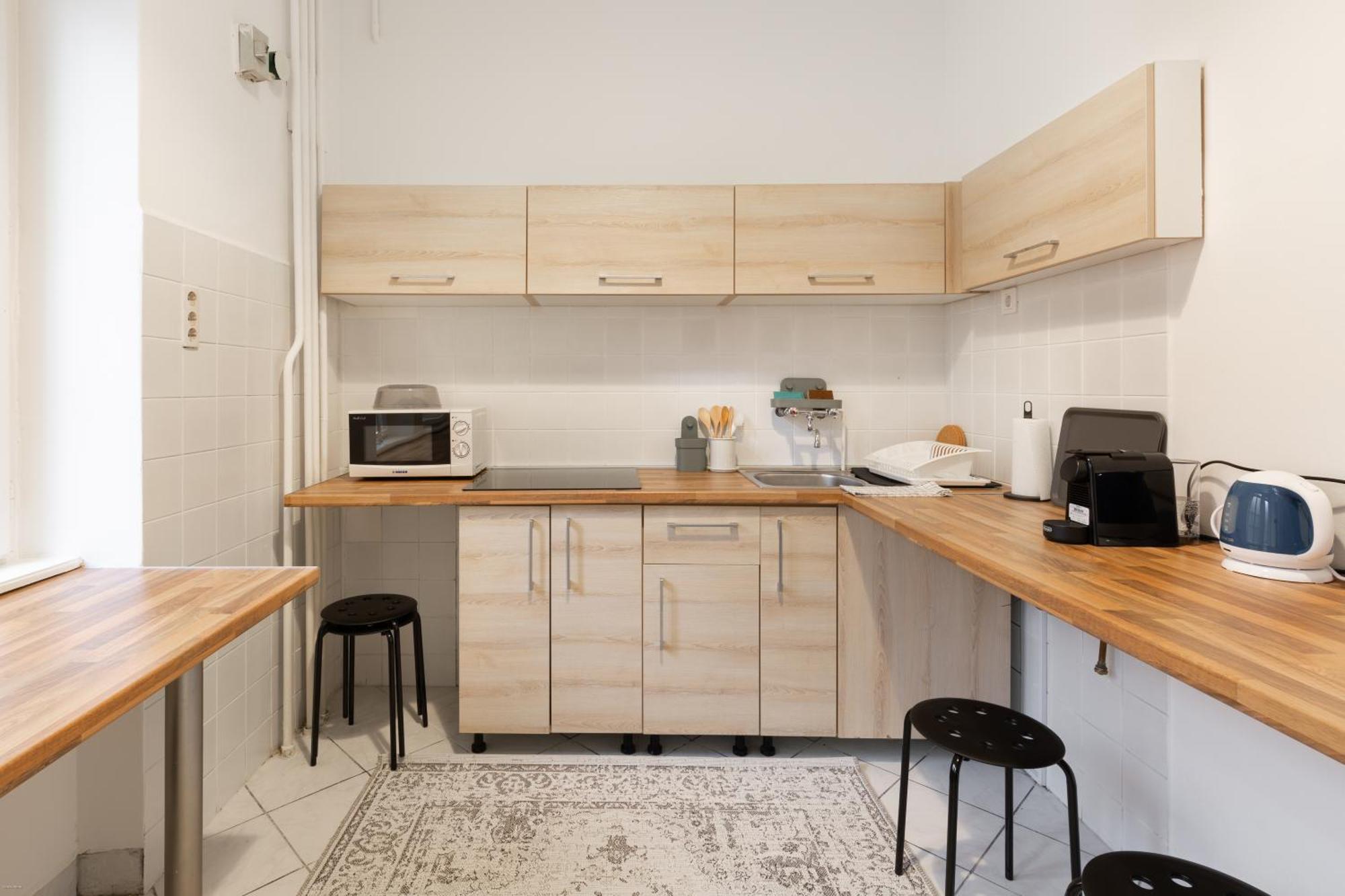 Anker Center By Stn *