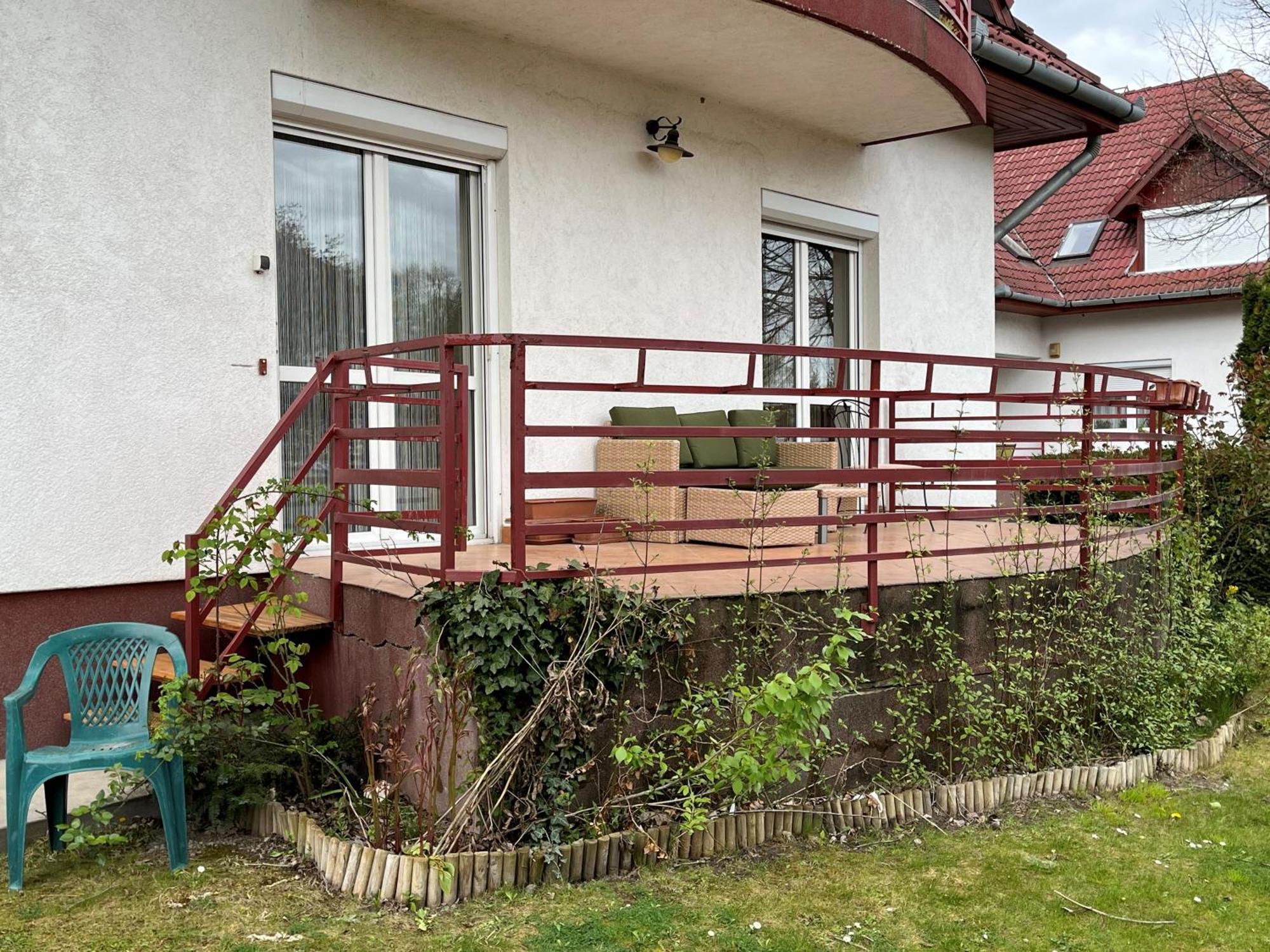 Kiraly Csaladi Apartman- Royal Family #freegarage