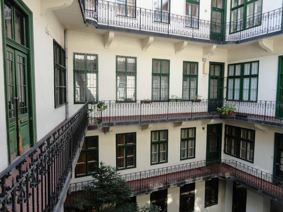 Apartamento Location In Budapest!