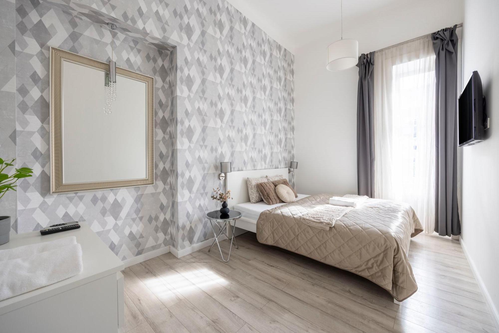 Deluxe Grand W/ 5 Bedrms Apartman Budapest