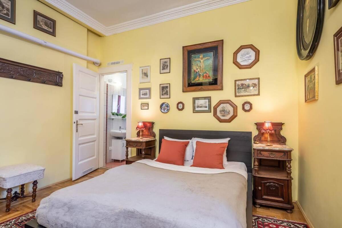 Vamhaz Boulevard Apartment Budapest