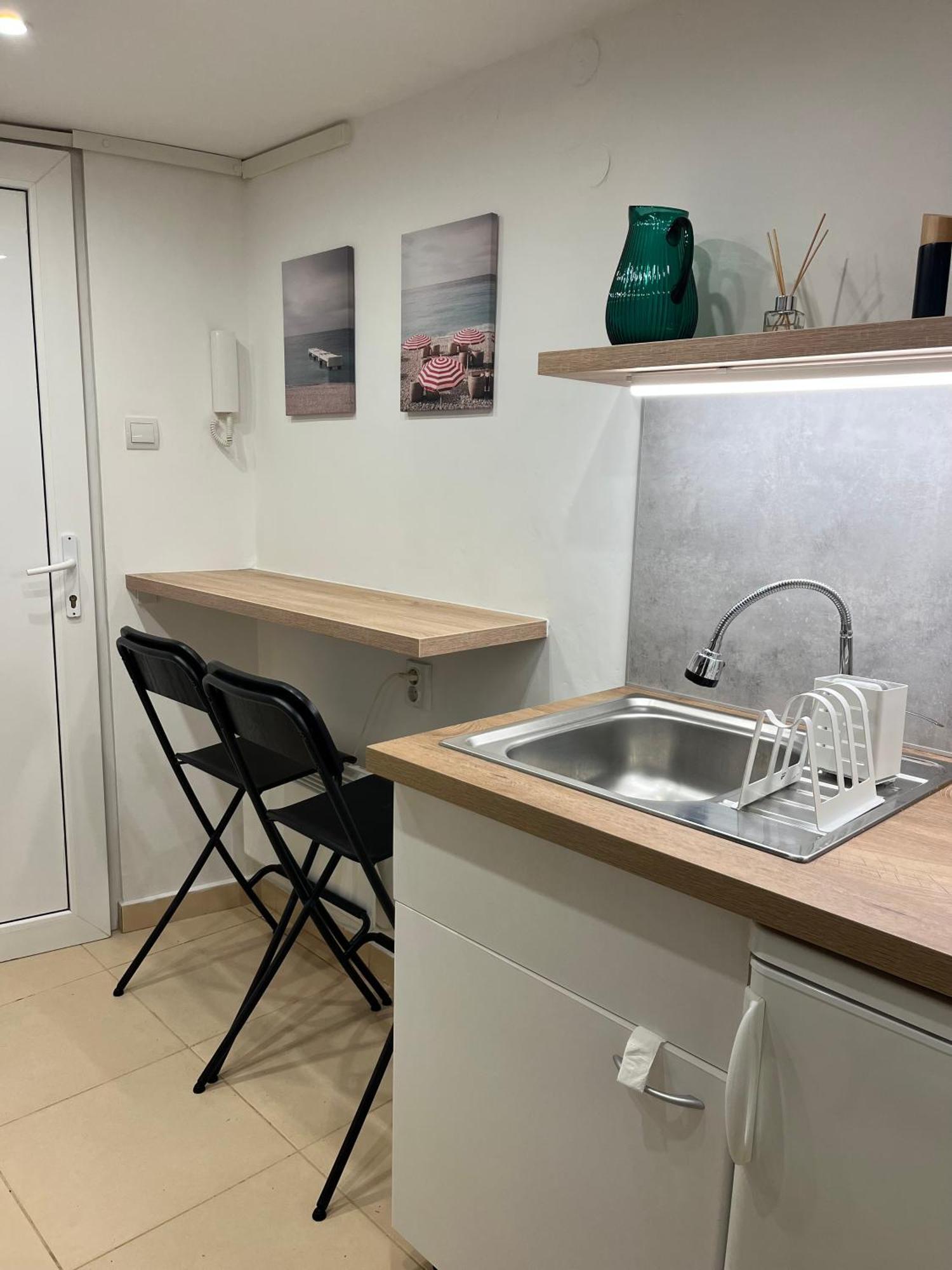 Mini Gallery Szondi Apartmán Budapešť