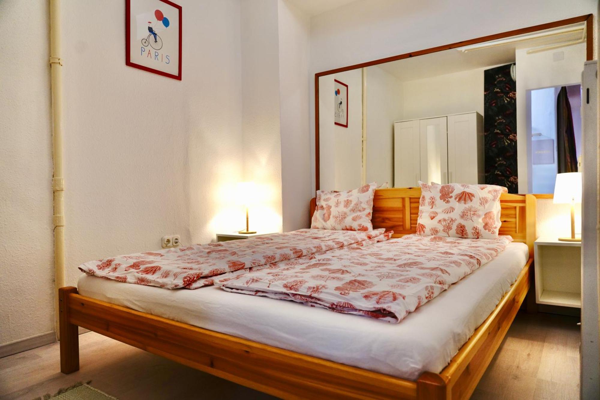 Your Own Pretty Place In The Center Apartment *