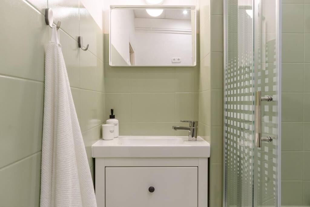 Appartement De Lux In Historical Quarters Boedapest