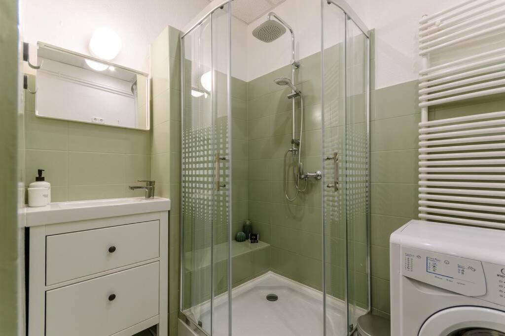 Appartement De Lux In Historical Quarters Boedapest