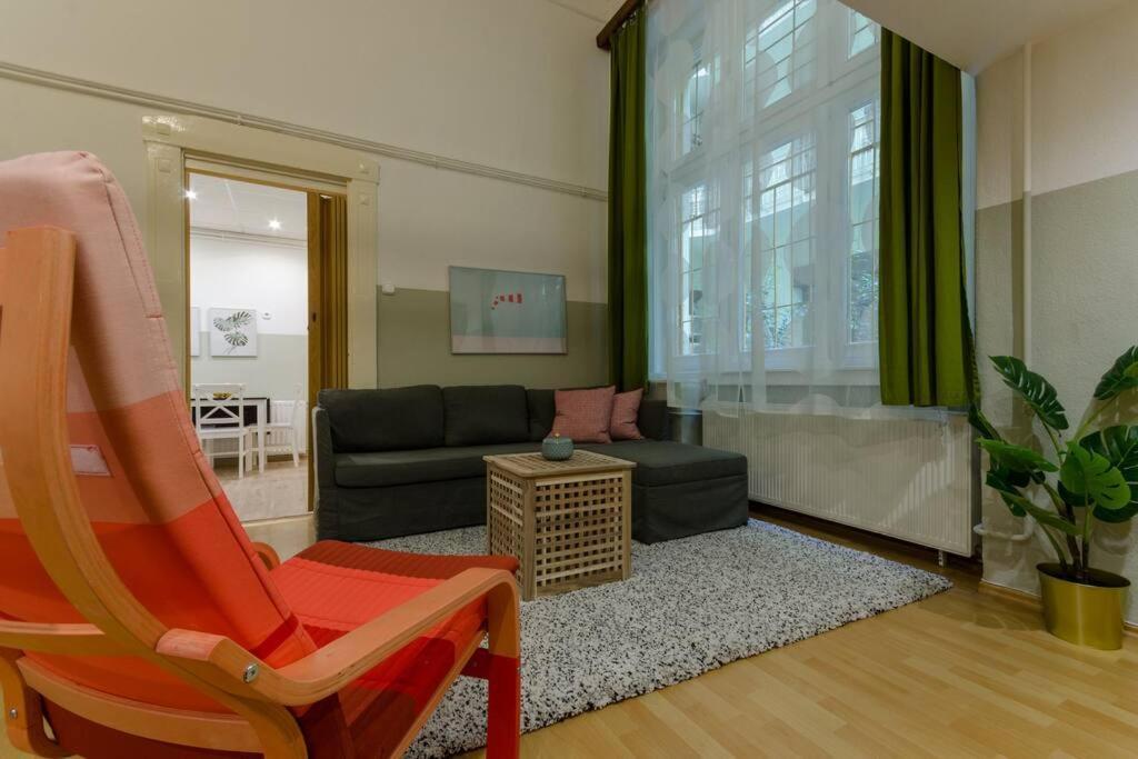 De Lux In Historical Quarters Appartement