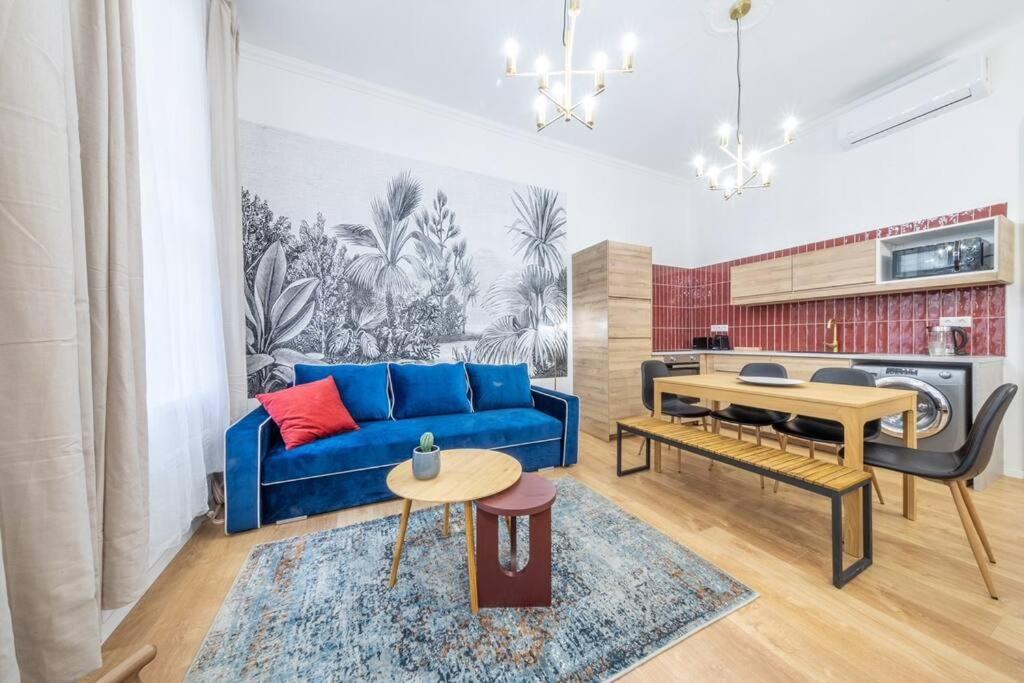 Ruby 3-bedroom Location Apartment *