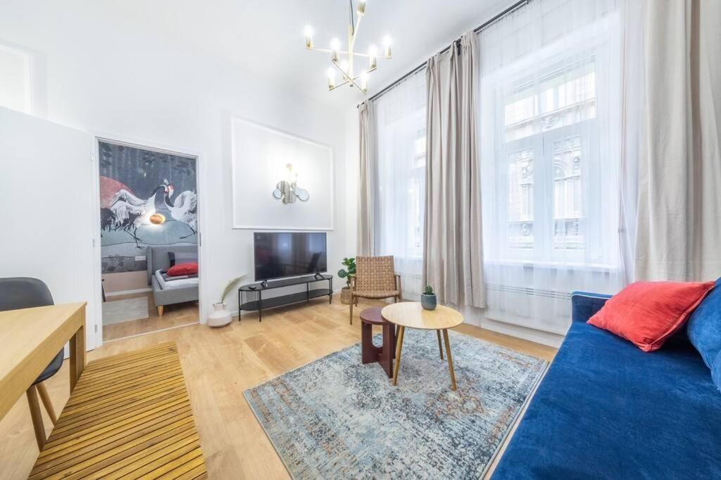 Ruby 3-bedroom Location * Budapest