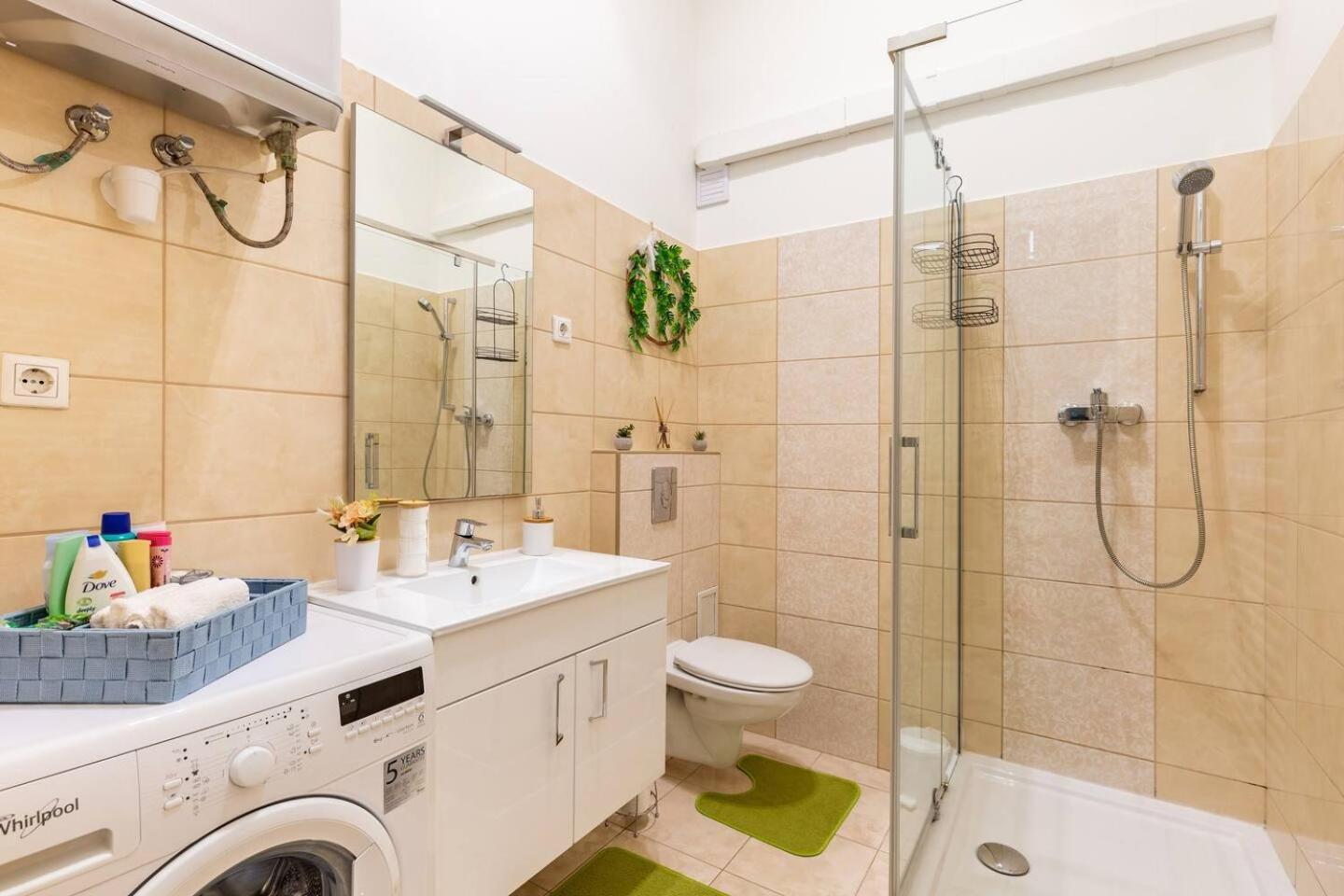 Apartamento Broadway Center, Fully Equipped, 4 Person Budapest