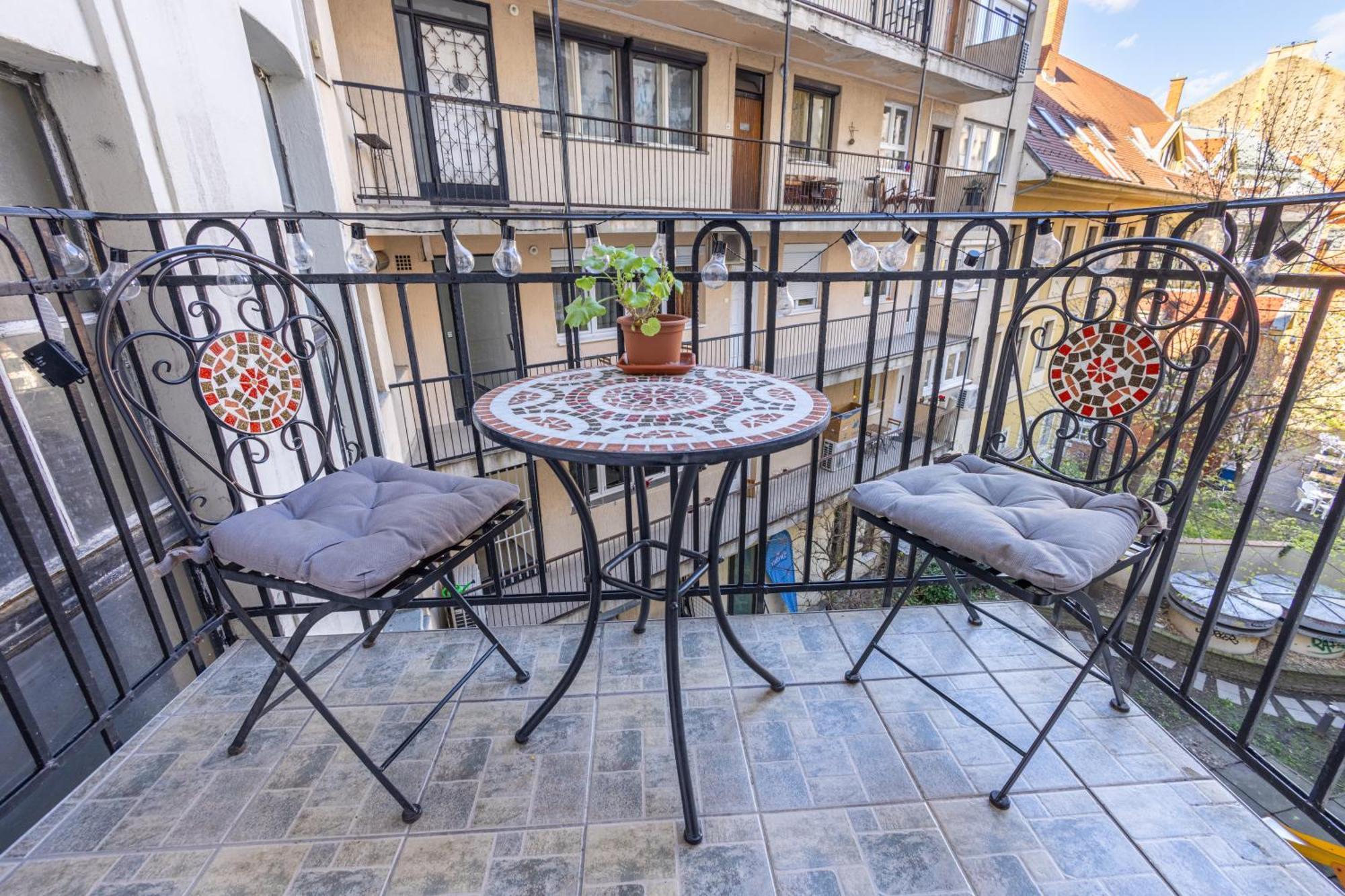 Gellerico At Deak Square Homestay Budapest