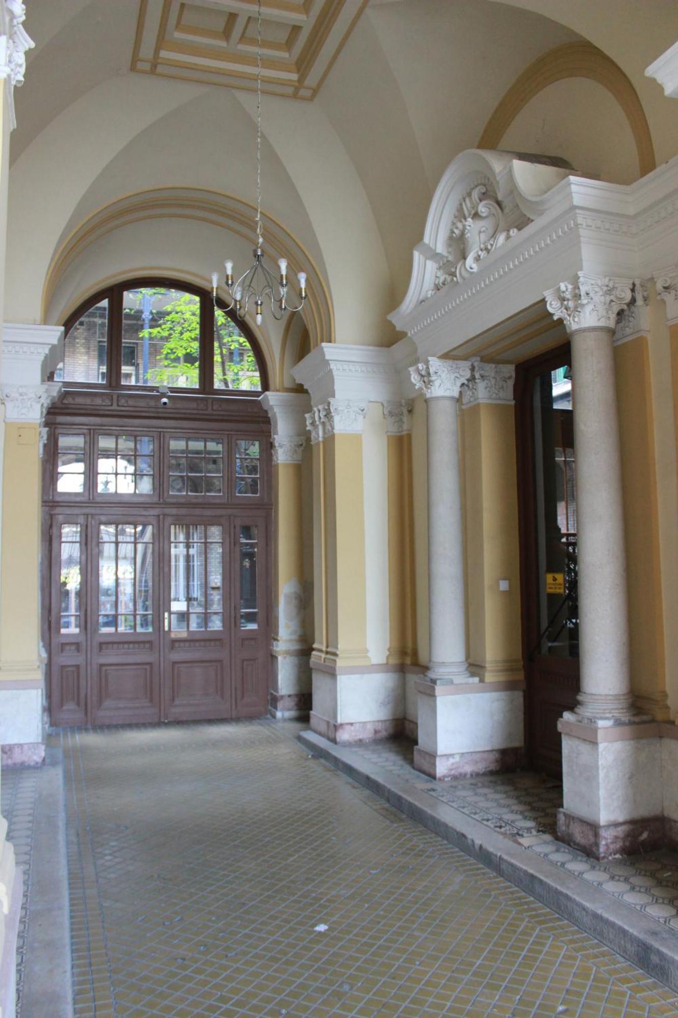 Apartment Downtown Oasis - Your Adventure Starts Here Budapest