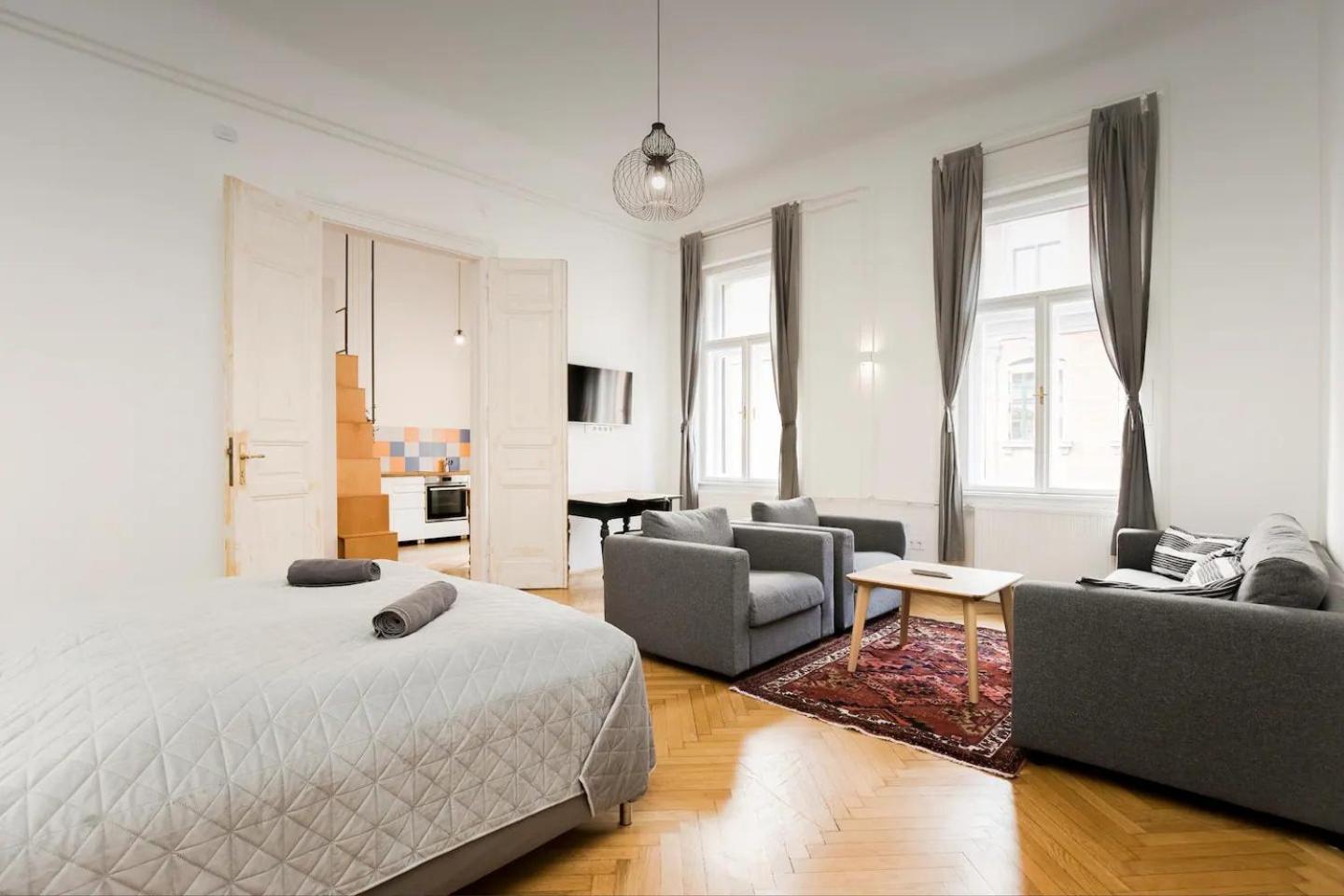 Budapestayz - Izabella