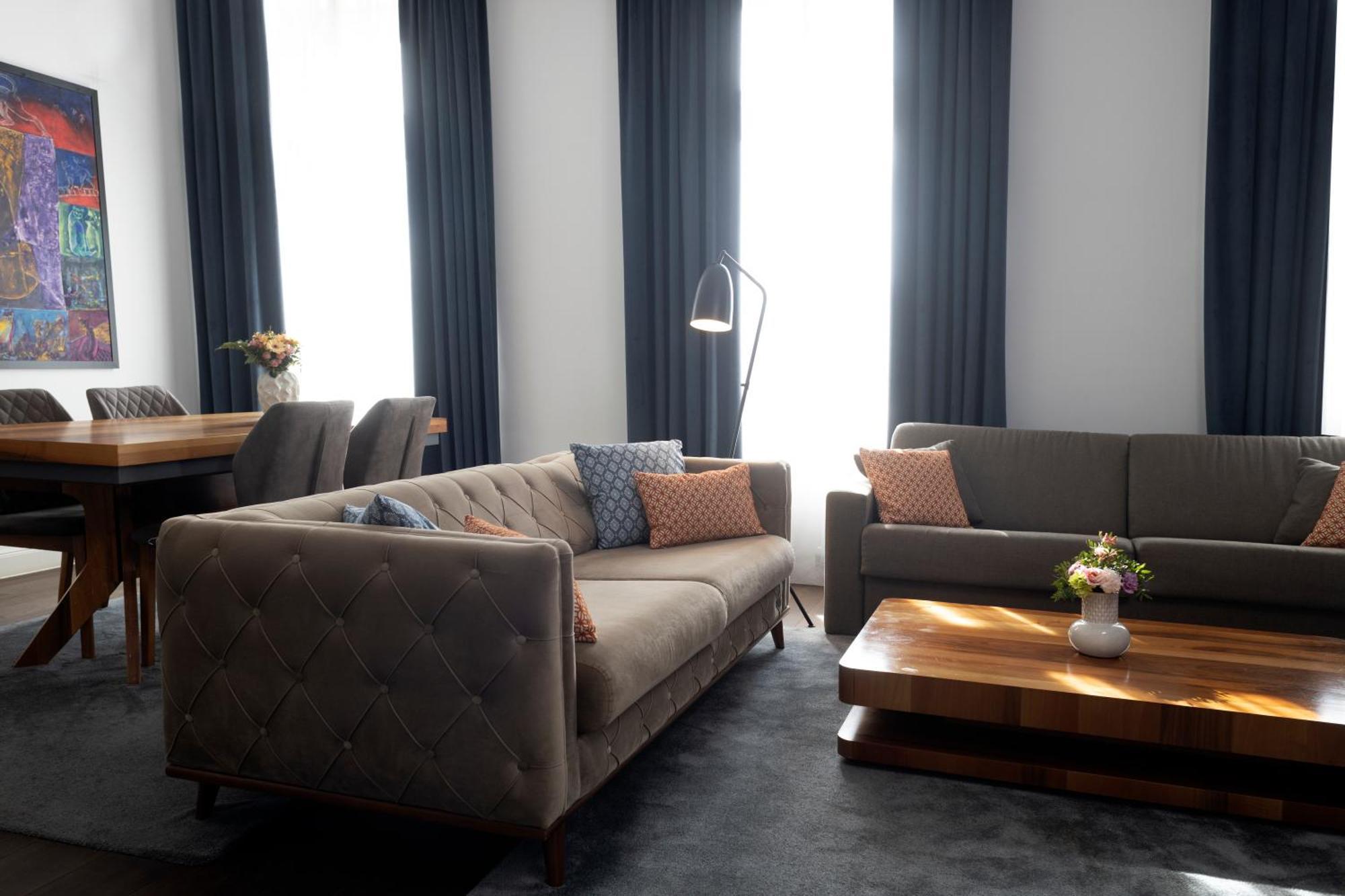 Zoya Luxury 5* Budapest