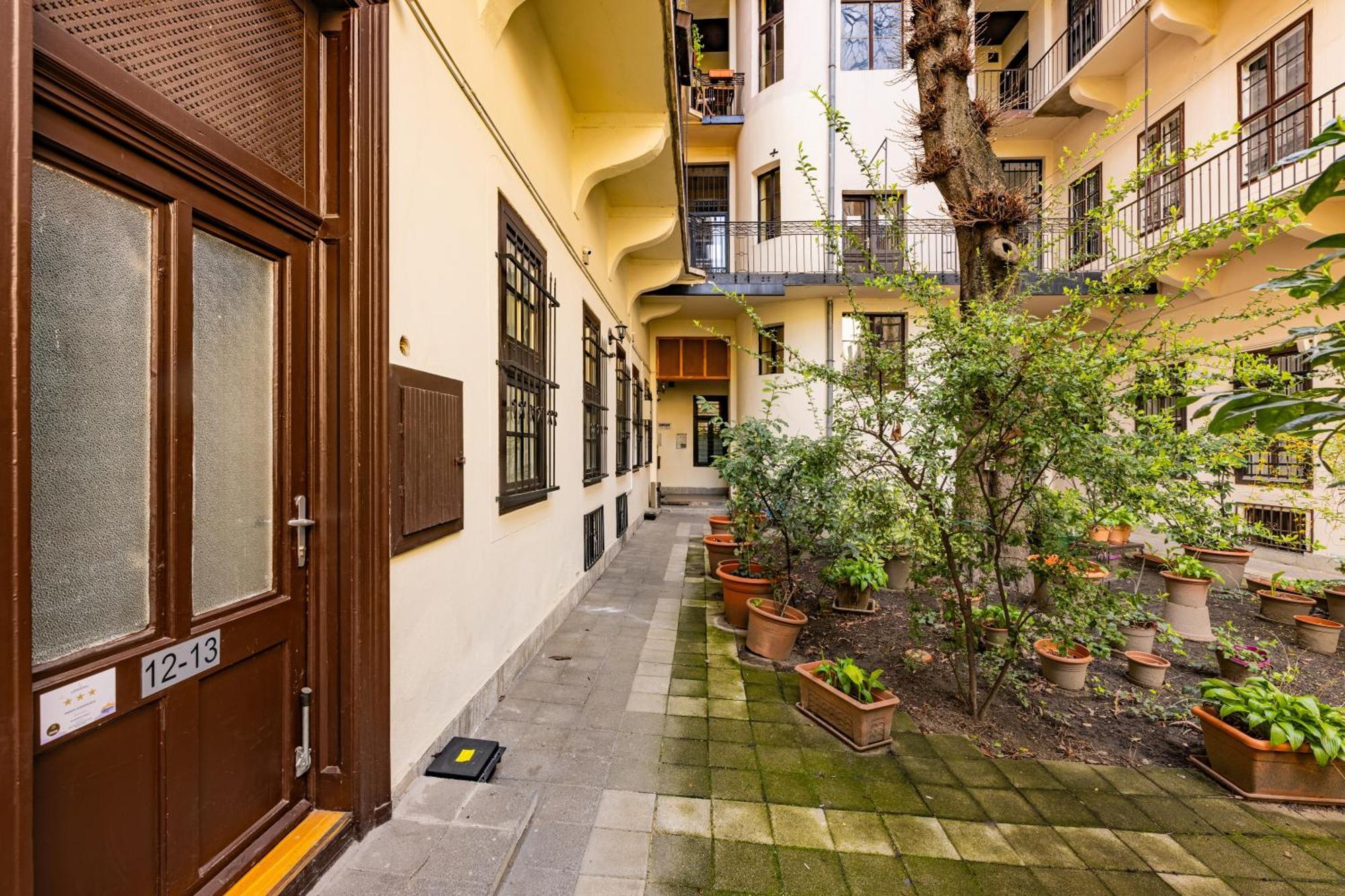Amber Gardenview Downtown Aparthotel Budapest