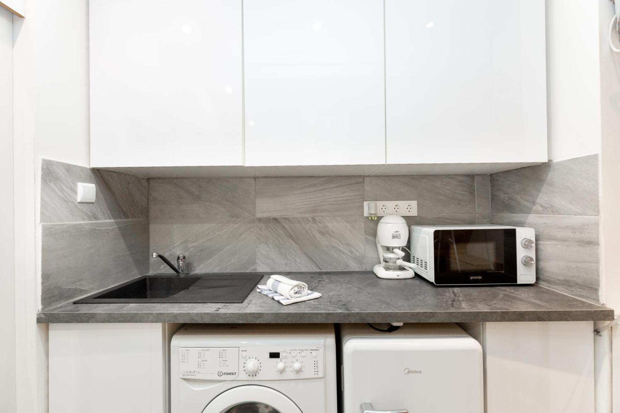 Apartment Mini Monumental By Stn