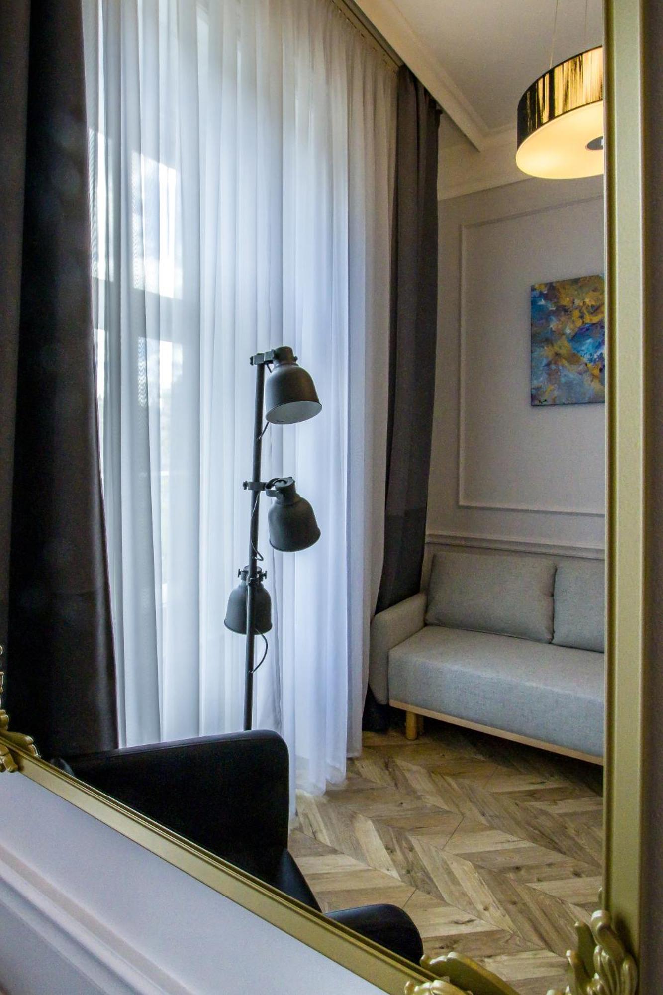Wilson's Oktogon Square Apartment Budapest