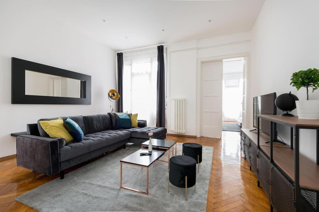 Apartmán Grand Luxury On The Broadway W Jacuzzi *