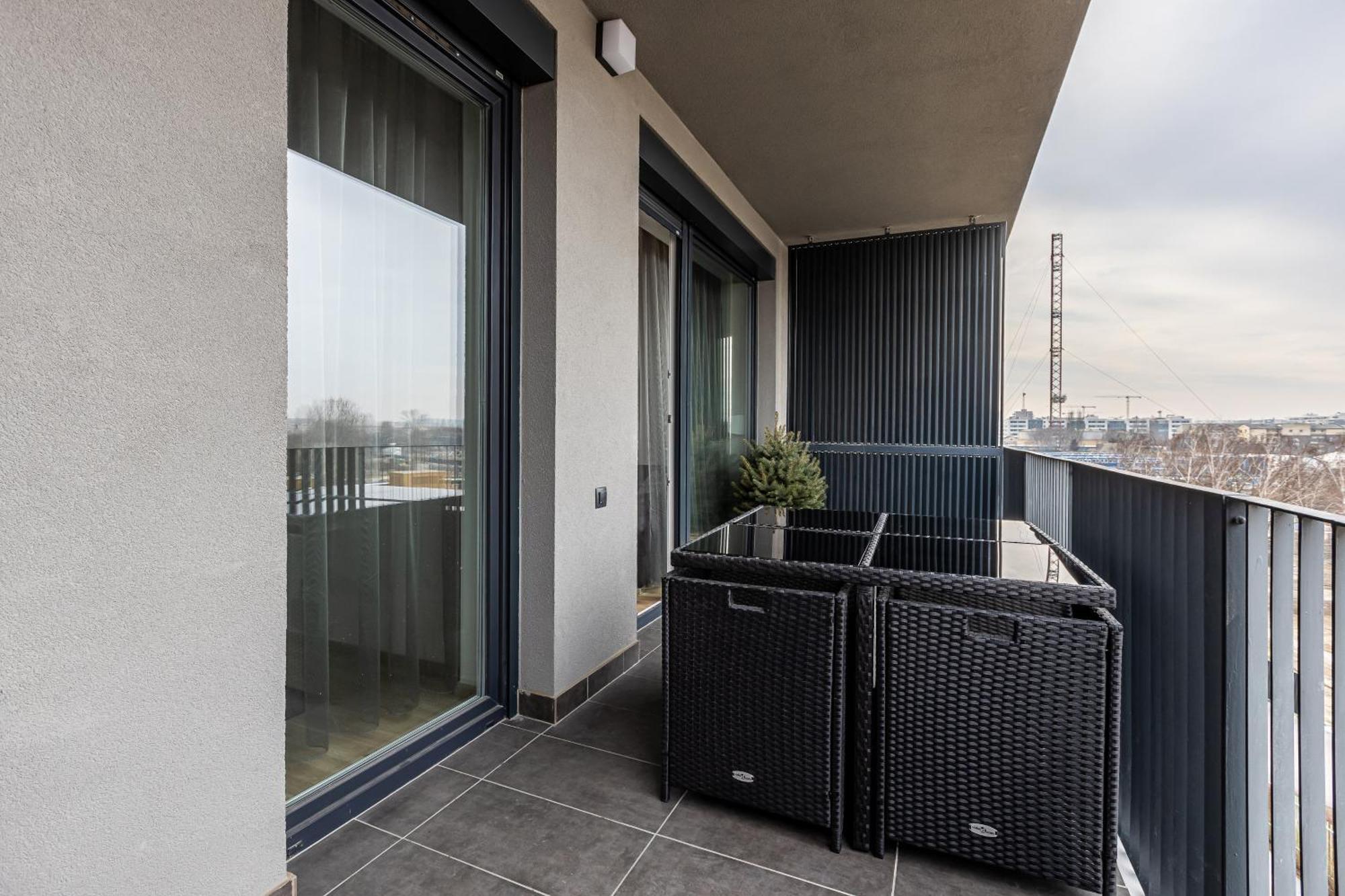 Apartment Bay Shore Flat