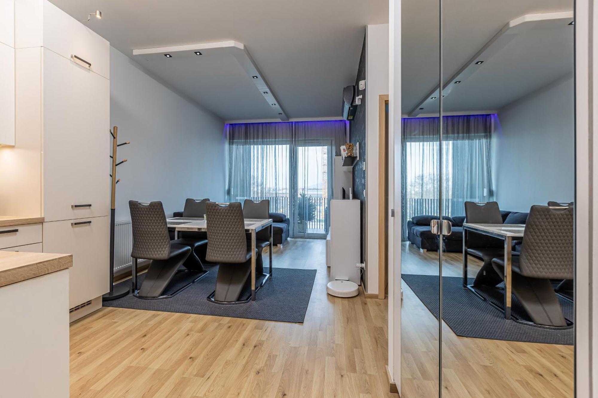 Apartment Bay Shore Flat Budapest