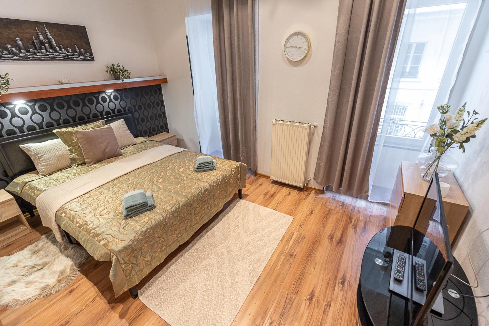 Vibes - 3 Bdrms Apartment *