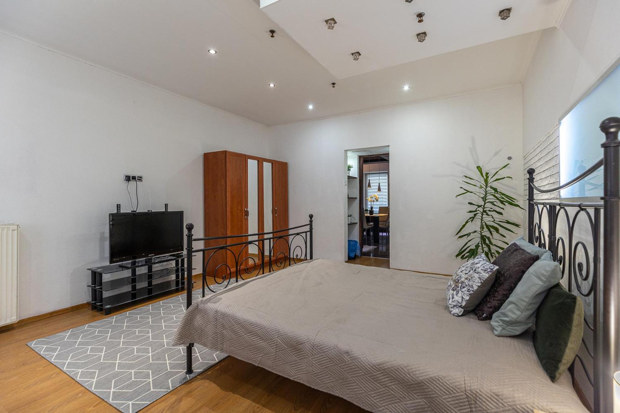 Vibes - 3 Bdrms Apartman *