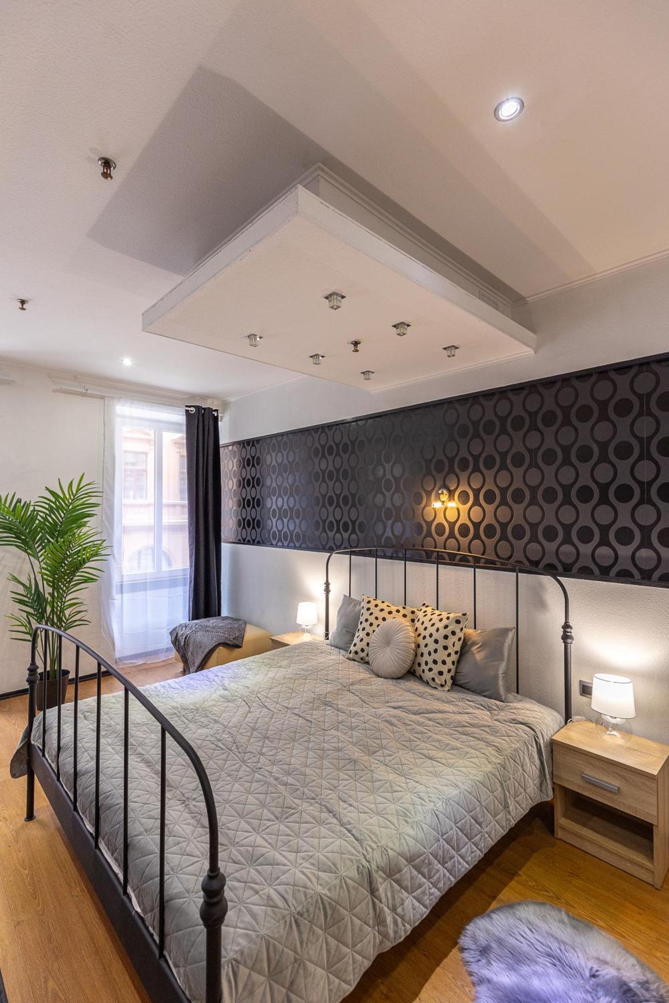 Vibes - 3 Bdrms Apartman