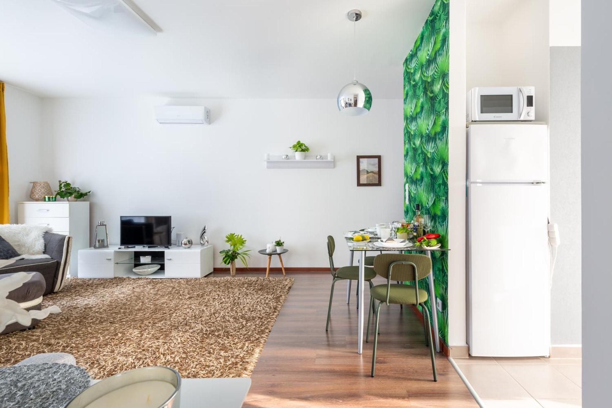 Bubbly Calm By Stn Budapest