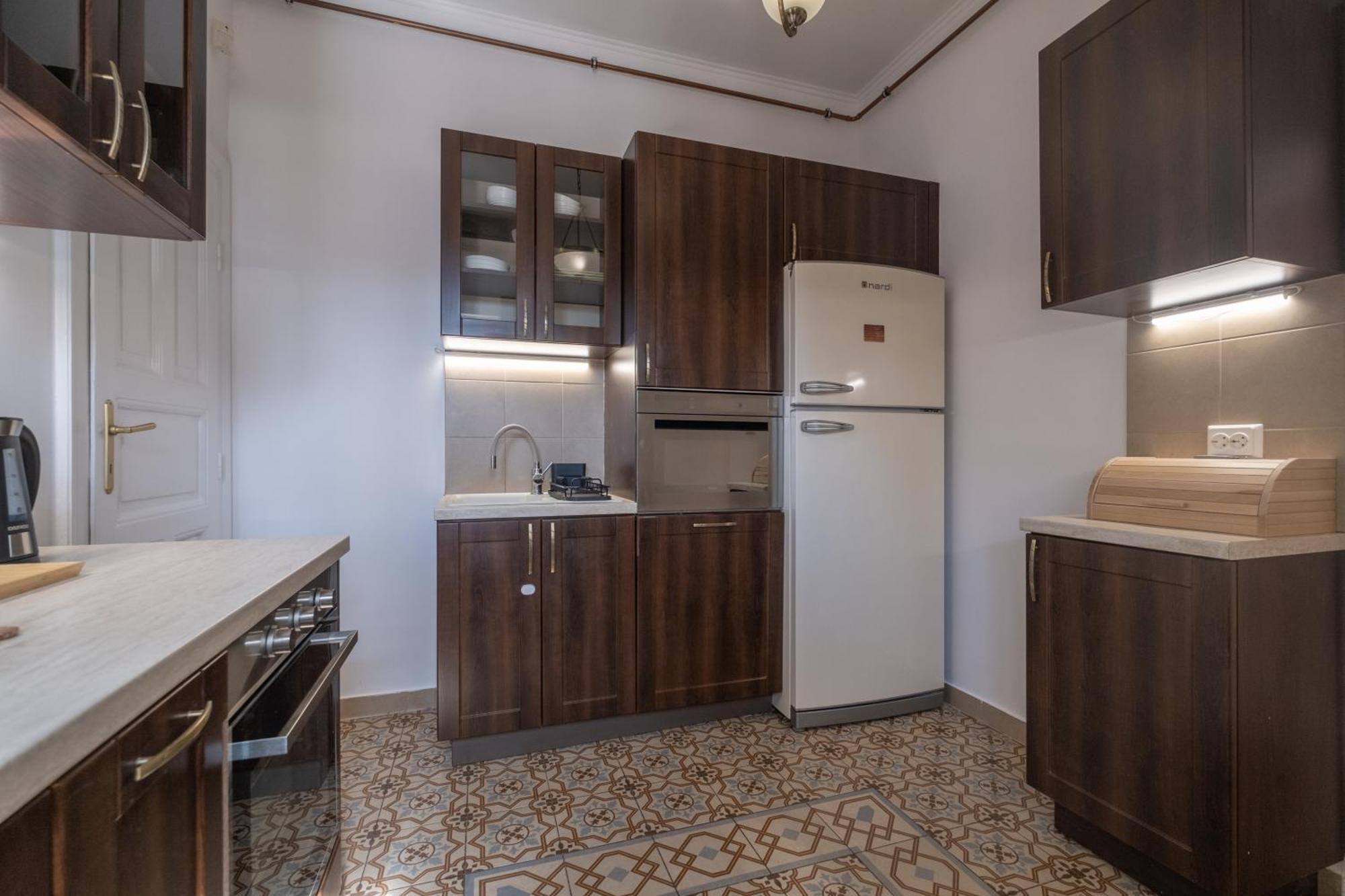 Giovanni's Airport House * Budapest