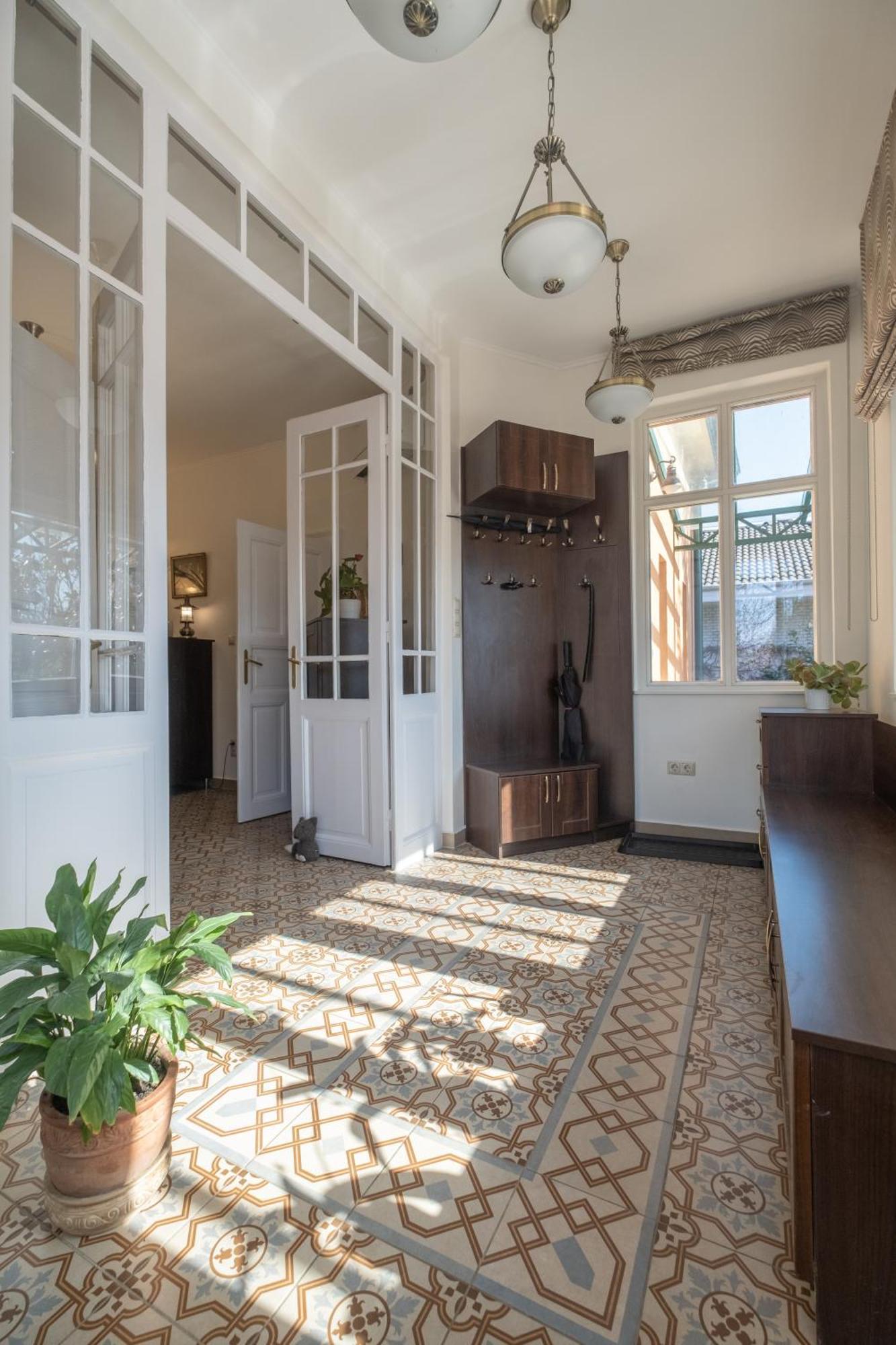 Villa Giovanni's Airport House Budapest
