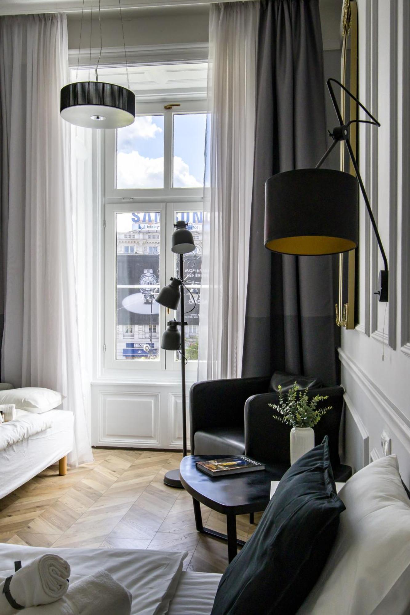 Wilson's Oktogon Square Appartement *