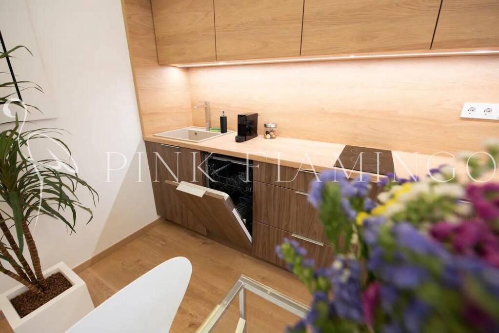 Modern Loft-style - Pink Flamingo Apartamento *