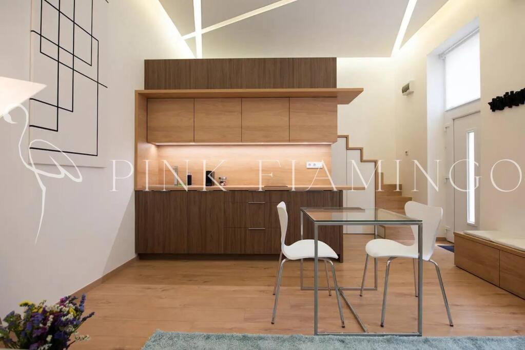 Appartamento Modern Loft-style - Pink Flamingo *
