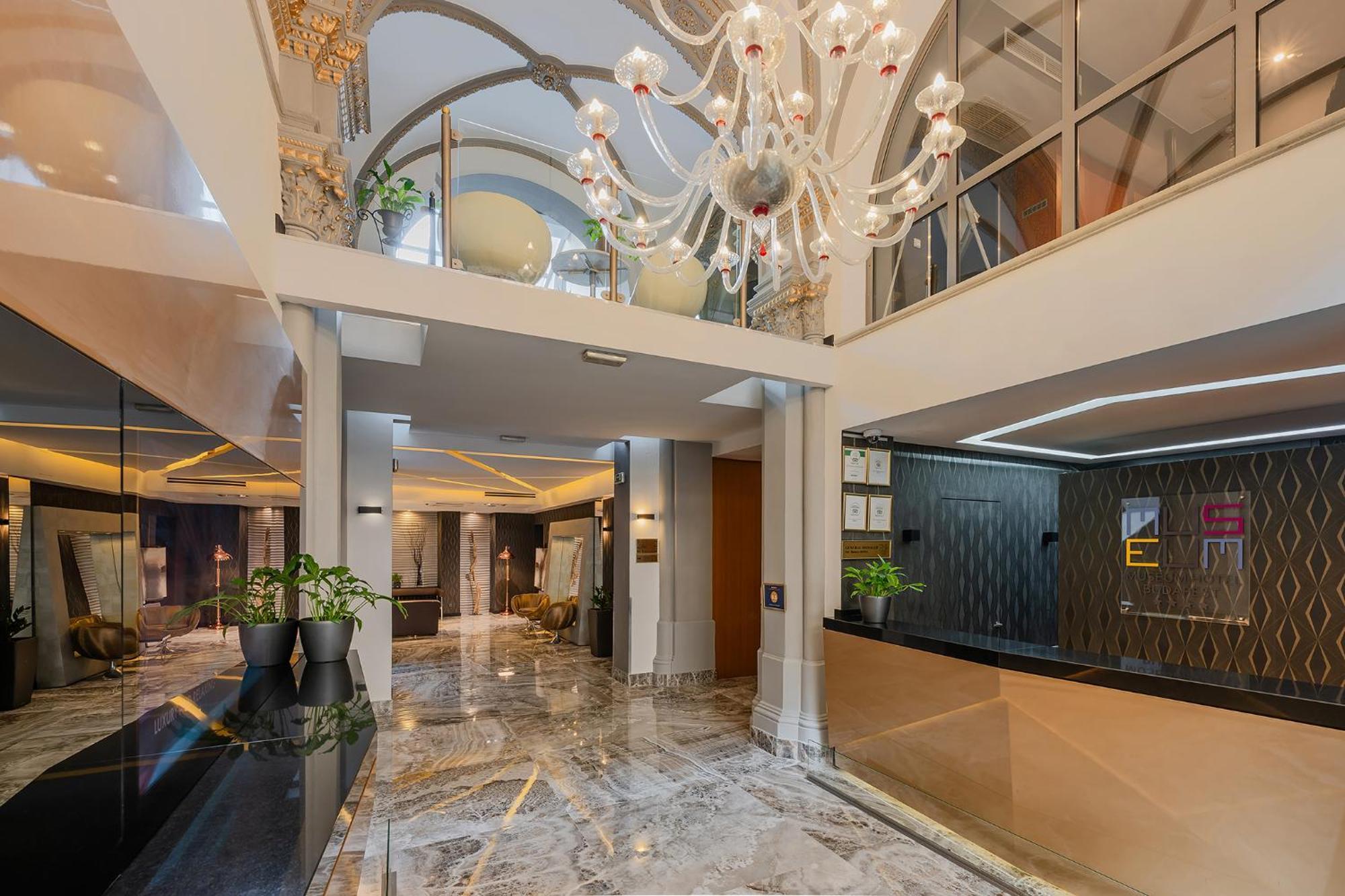 Hotell Museum Budapest