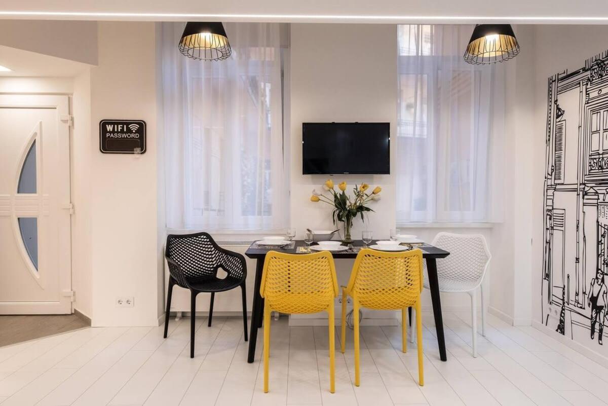 Renovated Design Close To The Danube Budapest
