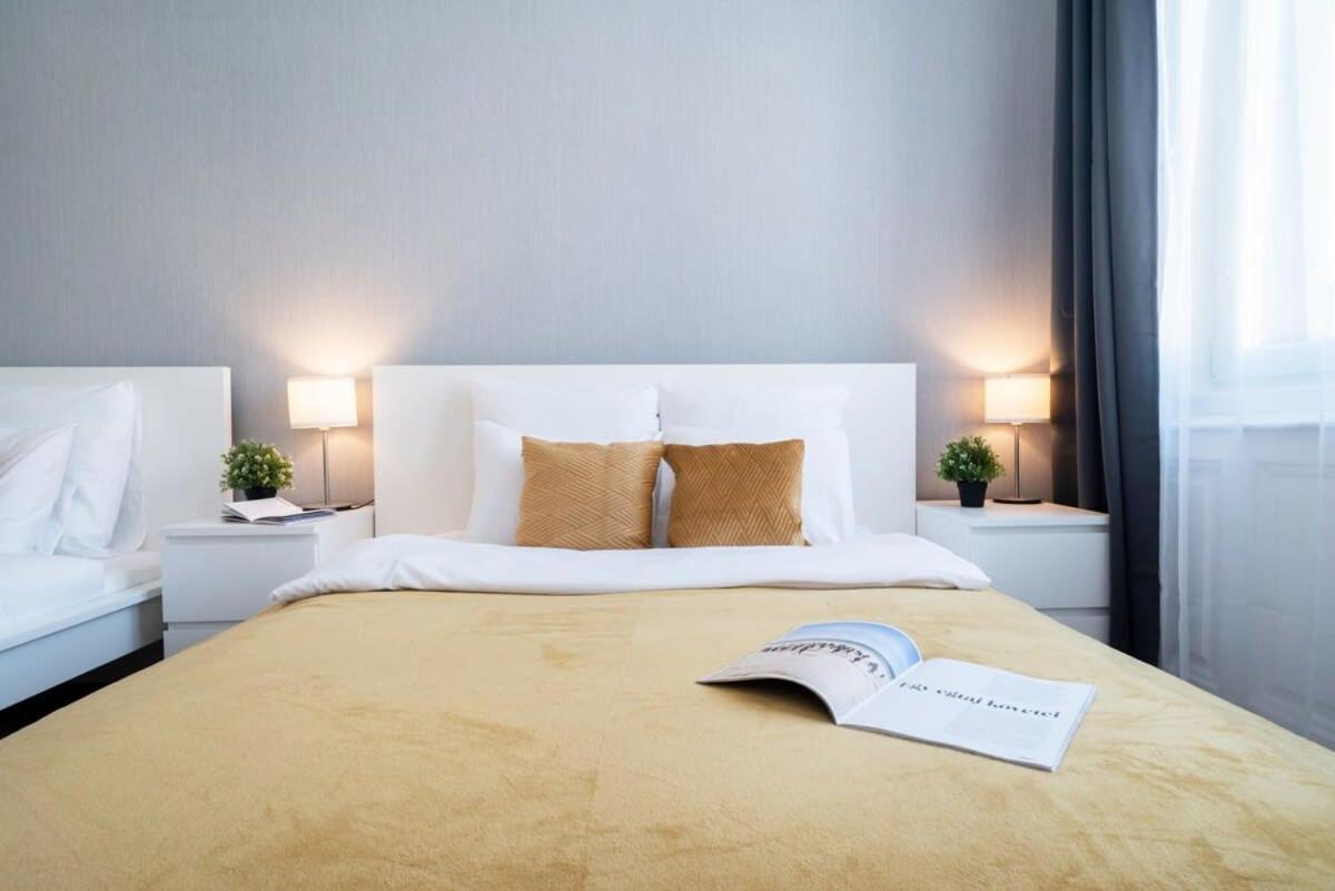 Appartement Large At Perfect Location *