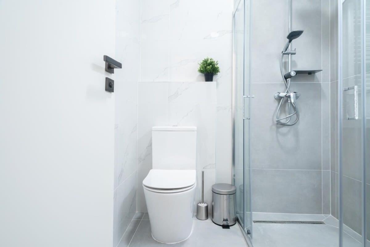 Large At Perfect Location Appartement