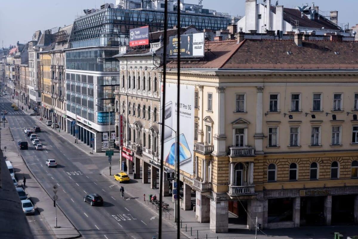 Large At Perfect Location Appartement *