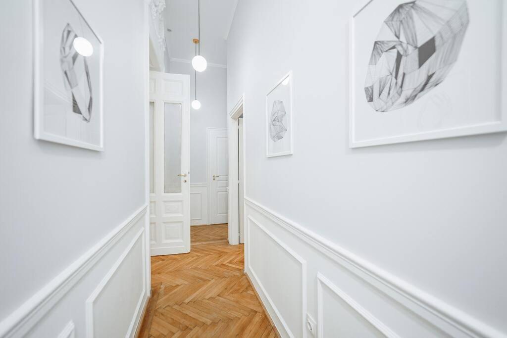 Apartman Cityscape Budget Art Deco Budapest