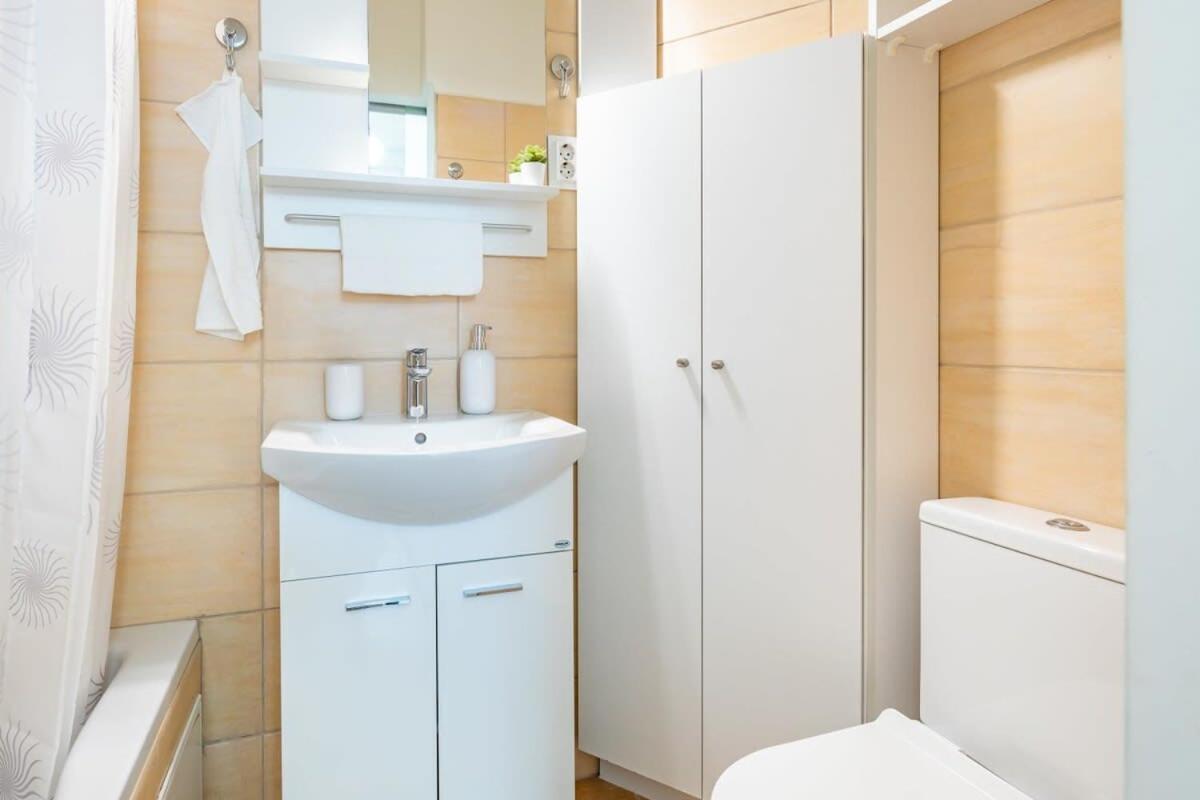 Comfy And Bright In The Center Apartment Budapest