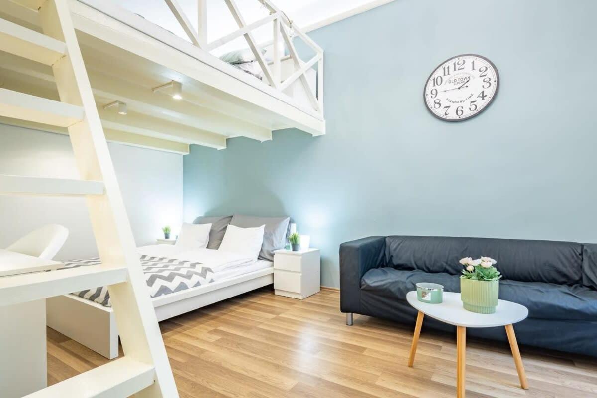 Comfy And Bright In The Center Apartment Budapest
