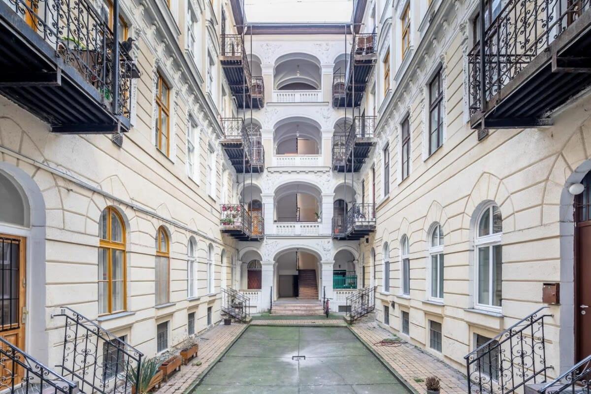 Super Cozy Budapest