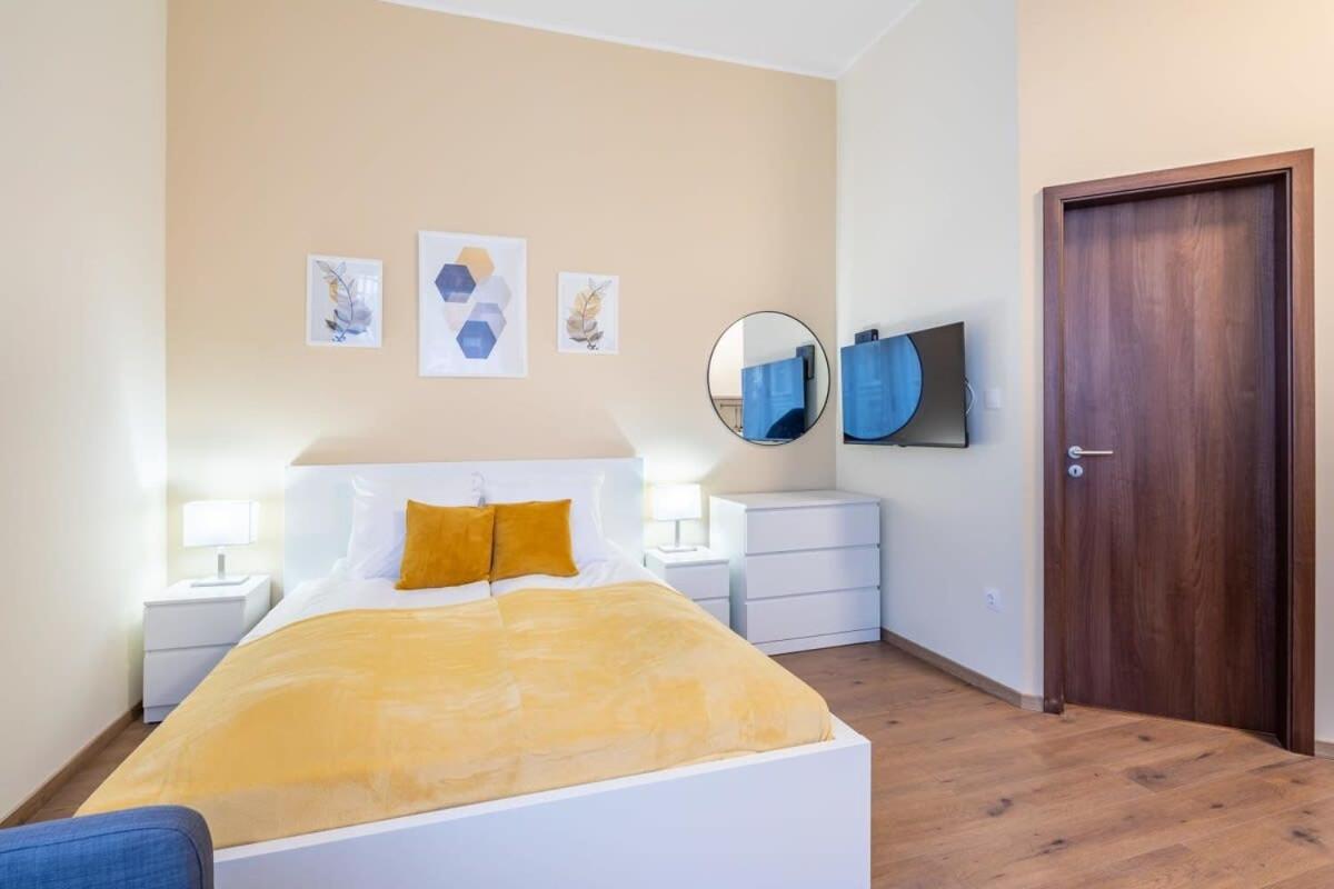 Super New Budapest