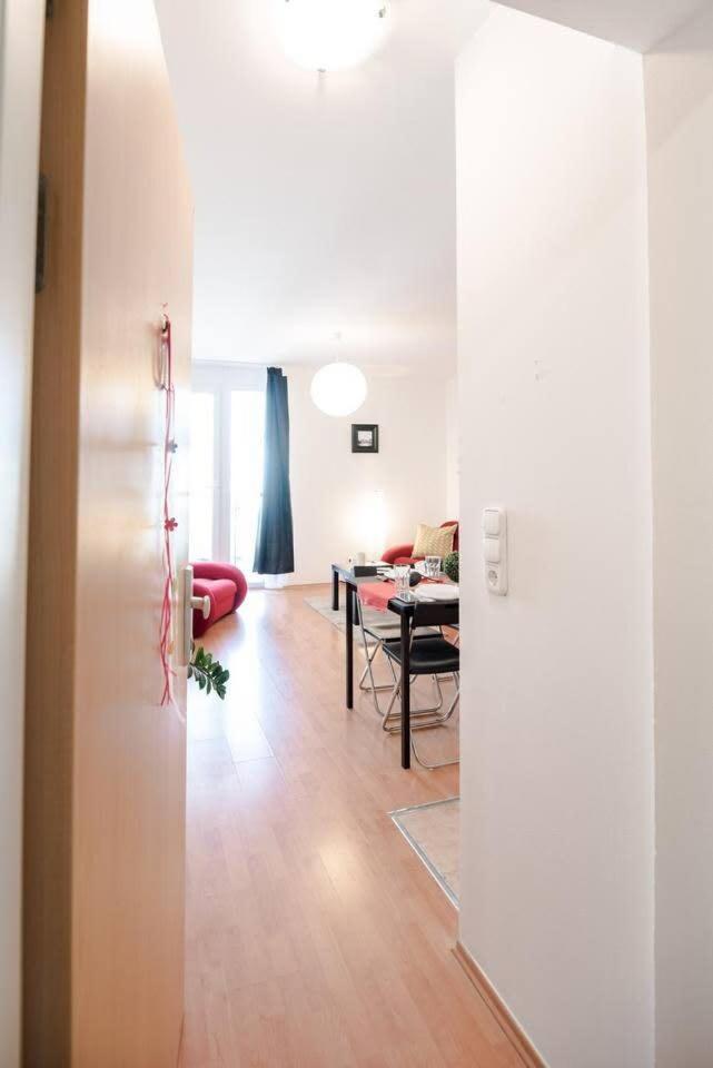 Bright And Homey Ac Near The Center Lejlighed *