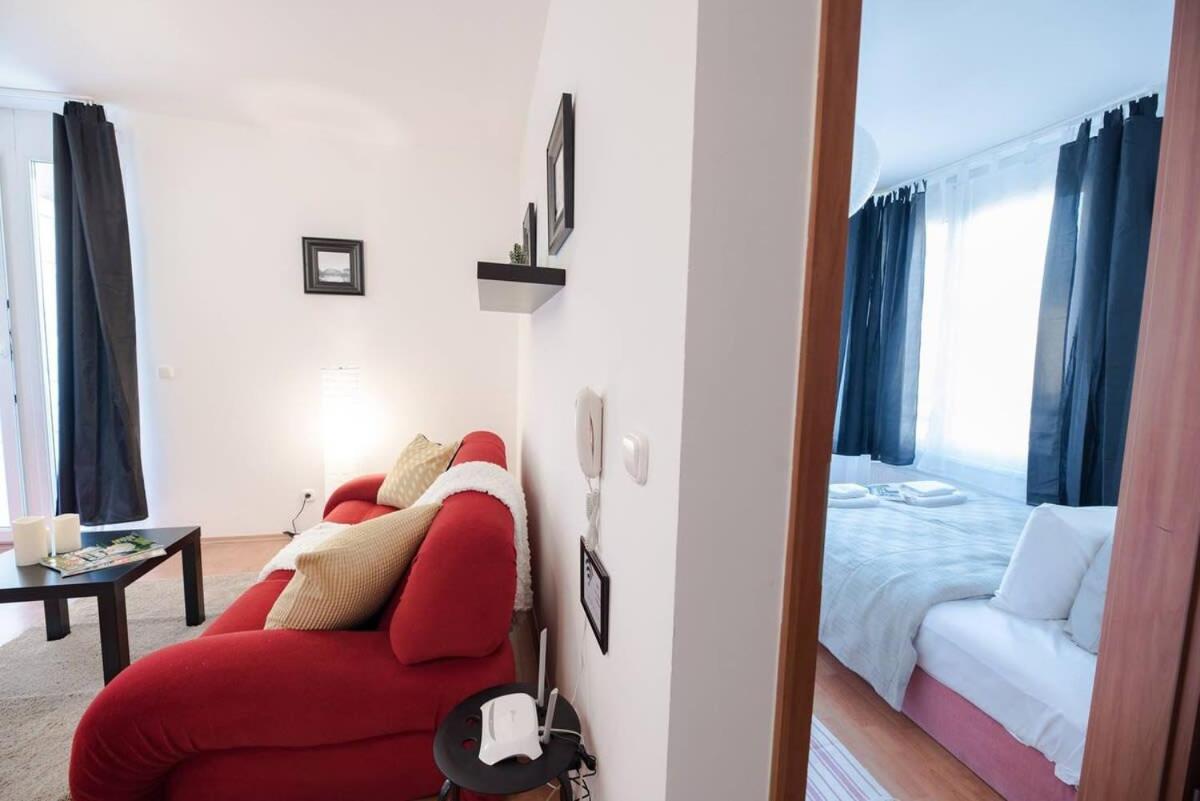 Lejlighed Bright And Homey Ac Near The Center